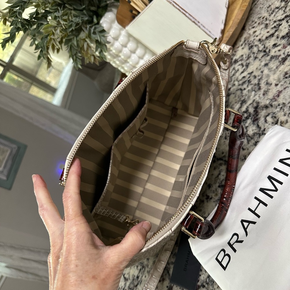BRAHMIN SEASHELL MEDIUM DUXBURY PURSE/SHOULDER BAG - Picture 9 of 9
